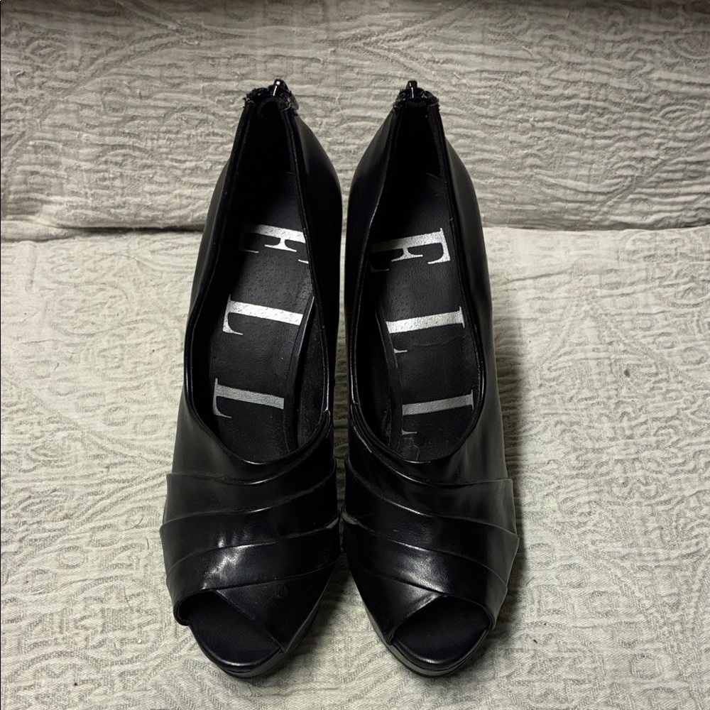 Elle Elegant Black Peep Toe Heels